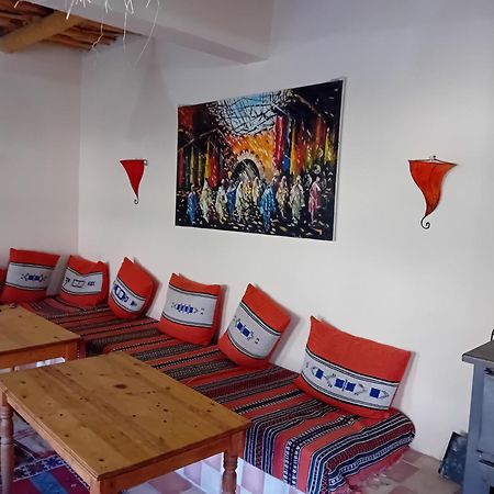 Maison D'Hotes Agdal Telouet Tiguidert Exteriér fotografie