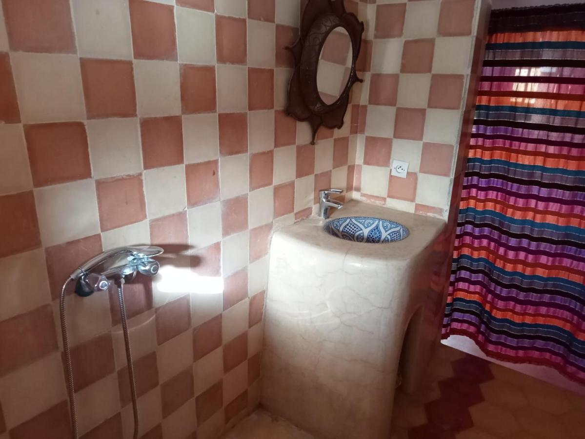 Maison D'Hotes Agdal Telouet Tiguidert Exteriér fotografie